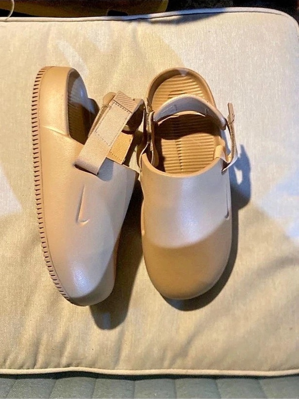 Tory Burch Brown Flats